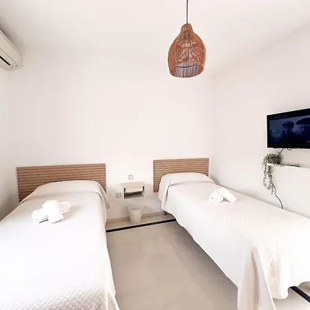 Villa Malibu Close To Puerto Banus By *