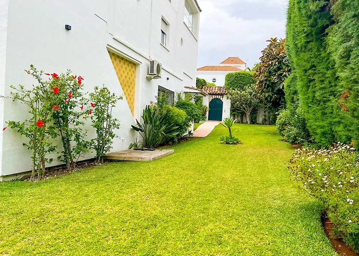 Malibu Close To Puerto Banus By Villa Marbella
