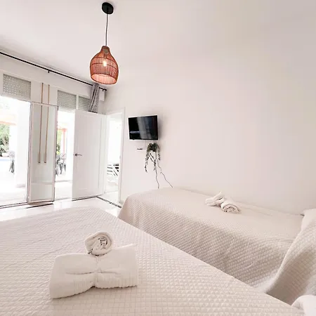 Malibu Close To Puerto Banus By 别墅