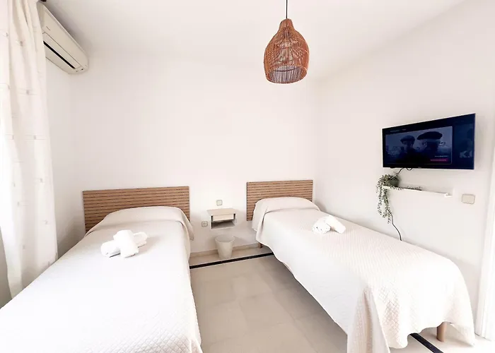 Villa Malibu Close To Puerto Banus By *