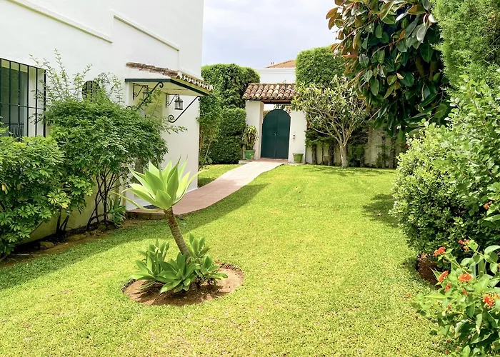 Villa Malibu Close To Puerto Banus By *